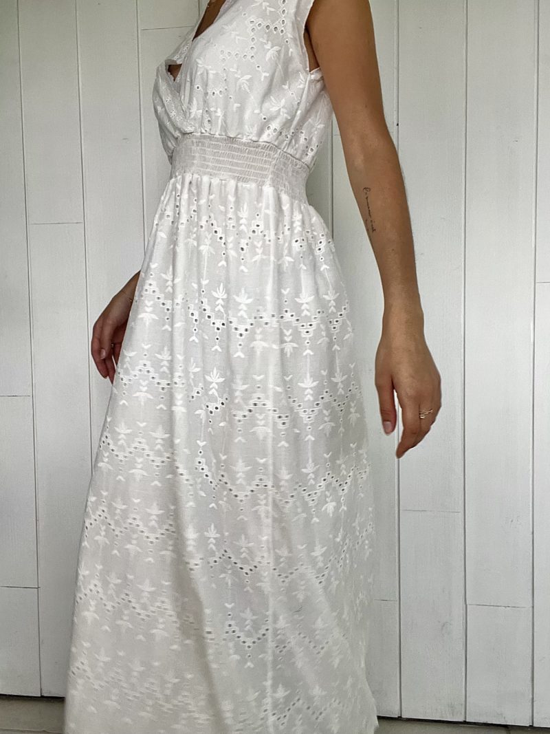 Robe brodée - Lou – Image 2