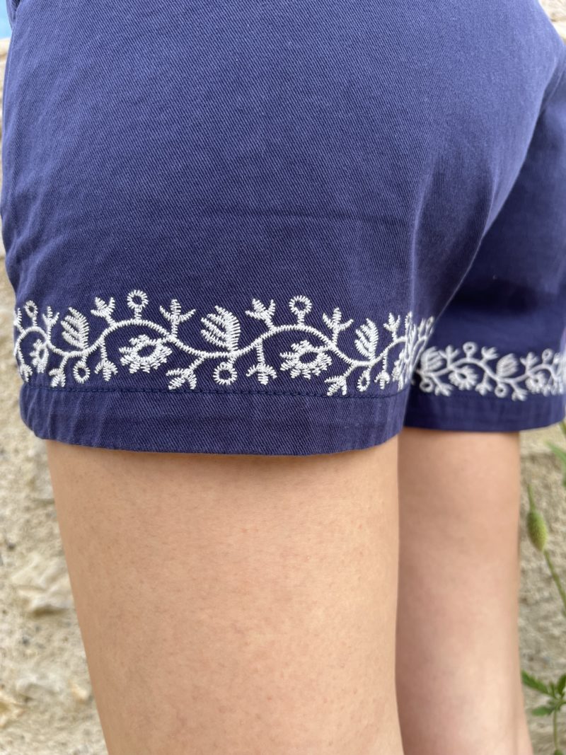 Short brodé - Elora – Image 2